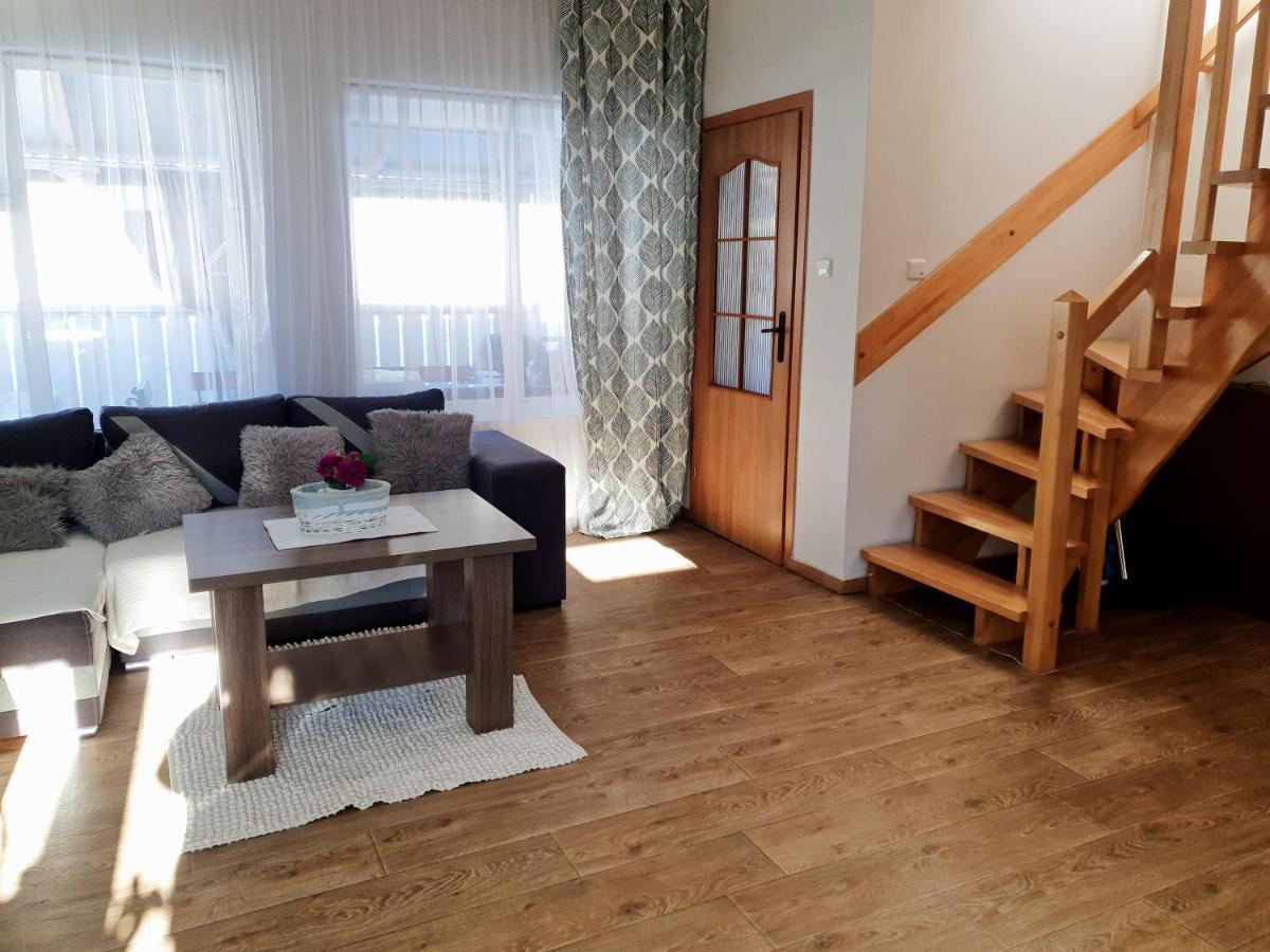 Apartament Deja Vu-Bieszczady Устрики-Долішні Екстер'єр фото